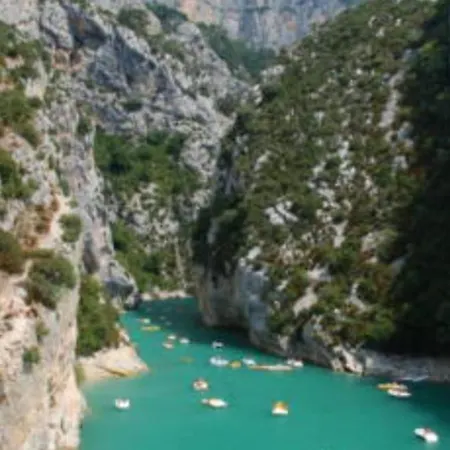Holiday home Confort En Provence Avec Piscine, Ainsi Qu'un Parking Prive