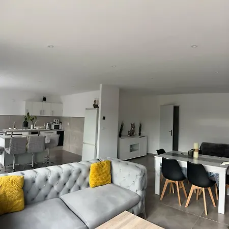 Holiday home Confort En Provence Avec Piscine, Ainsi Qu'un Parking Prive Manosque